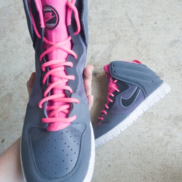 Nike Hightops - Picture 2 of 4